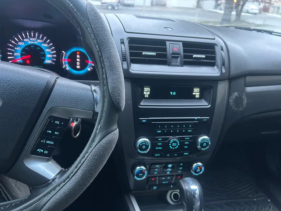 Ford Fusion 2012 photo 4
