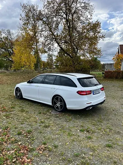 Mercedes-Benz E 220 2017 photo 4
