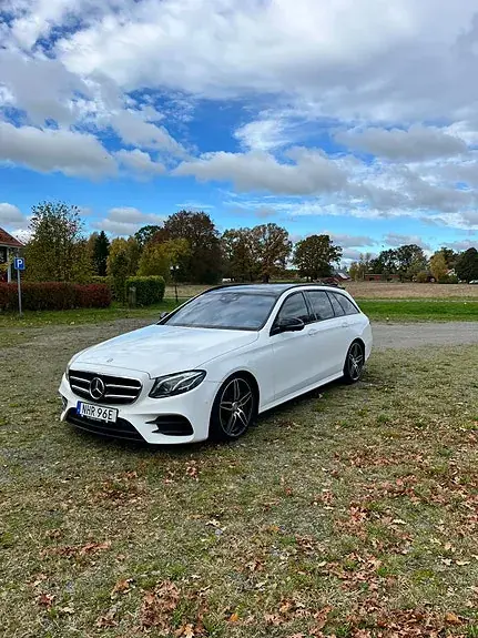 Mercedes-Benz E 220 2017 photo 3