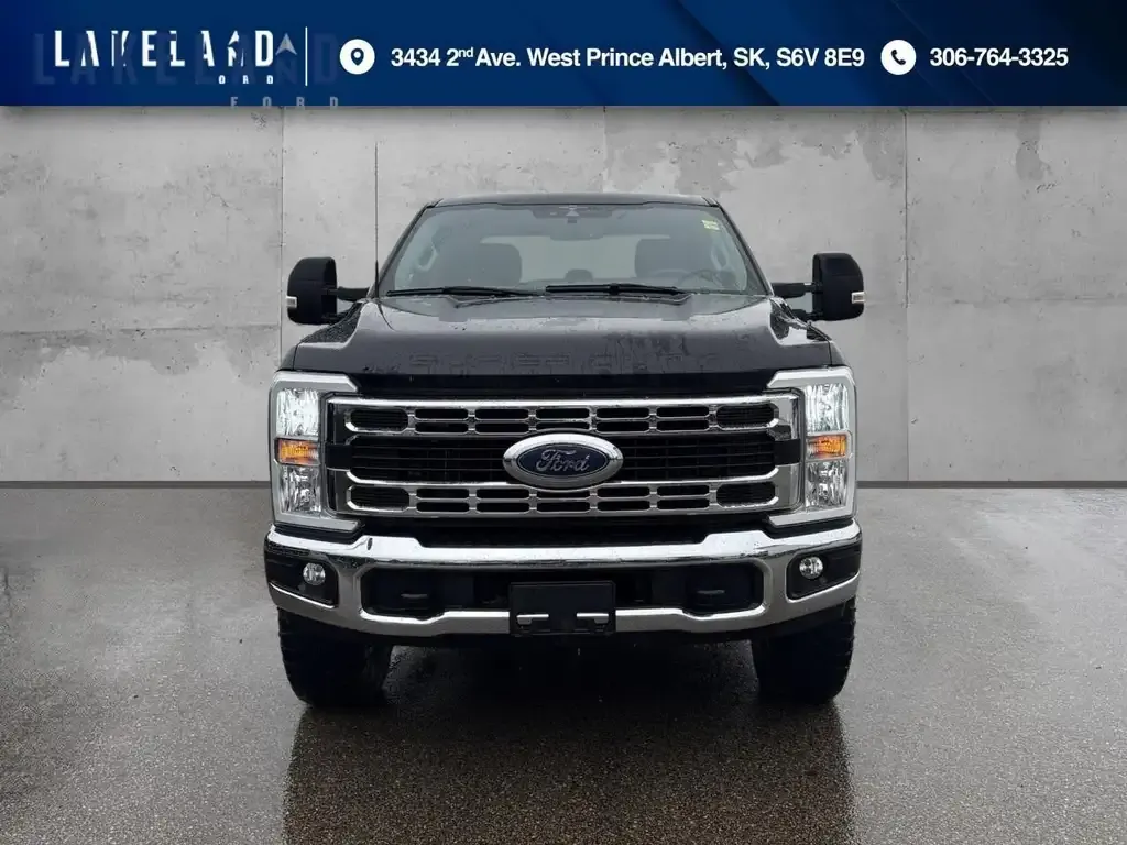 Ford F 250 2023 photo 2