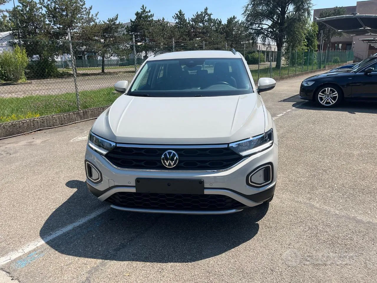 Volkswagen T-Roc 2024 photo 4