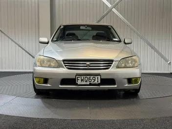 Toyota Altezza 2000 photo 3