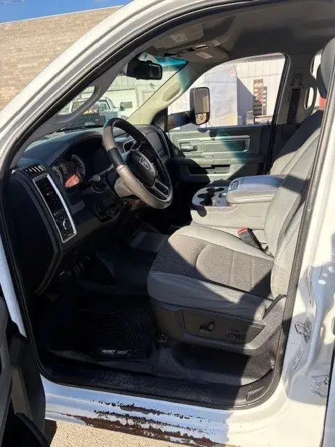 Dodge Ram 3500 2014 photo 5