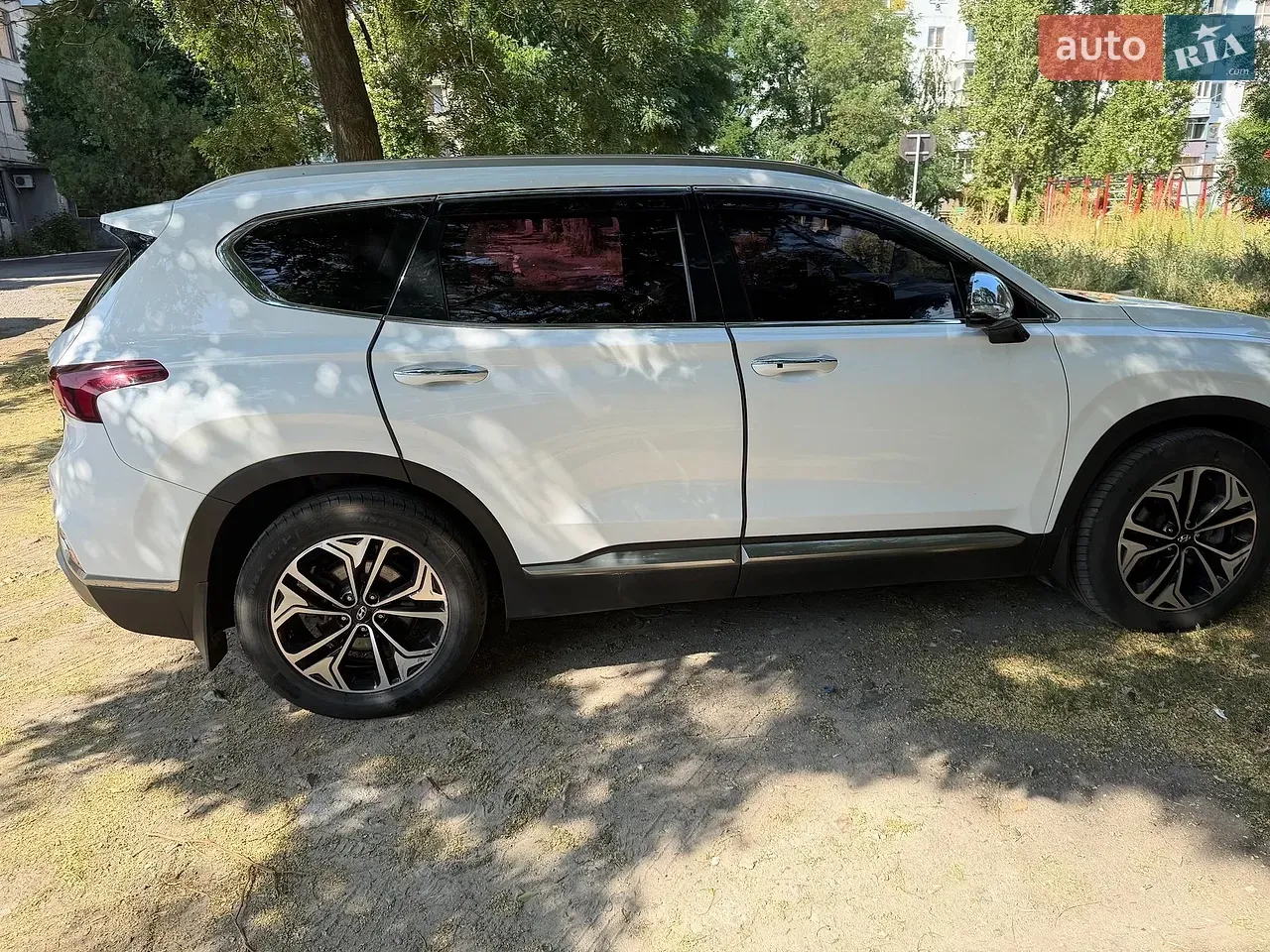Hyundai Santa Fe 2018 photo 3
