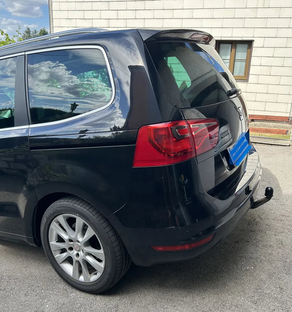 Seat Alhambra 2010 photo 2