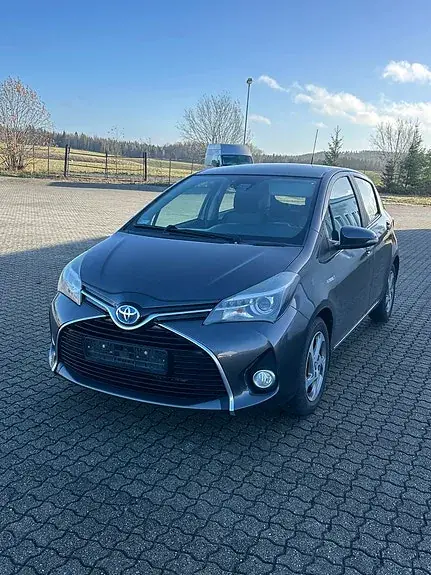 Toyota Yaris 2016 photo 3