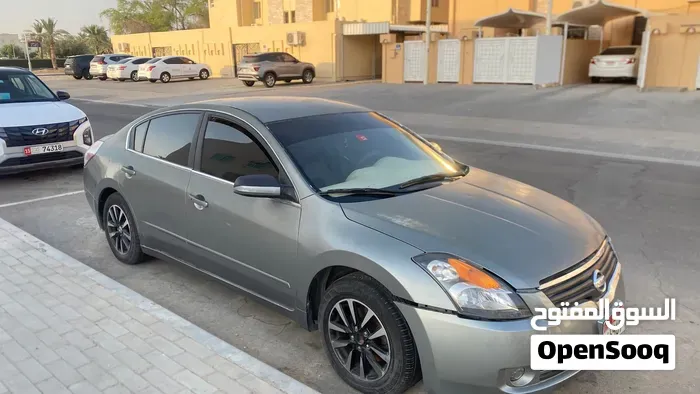 Nissan Altima 2009 photo 2