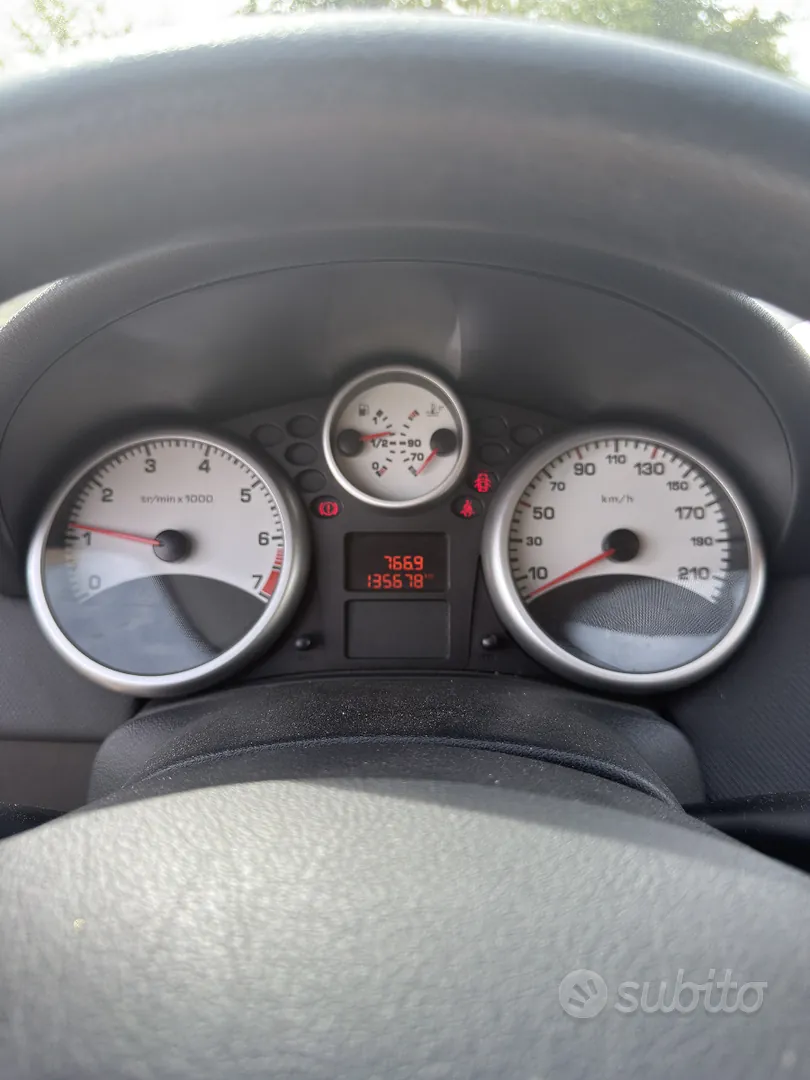 Peugeot 207 2009 photo 4