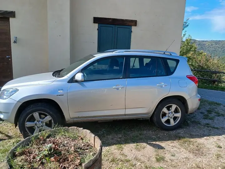 Toyota Rav4 2007 photo 3