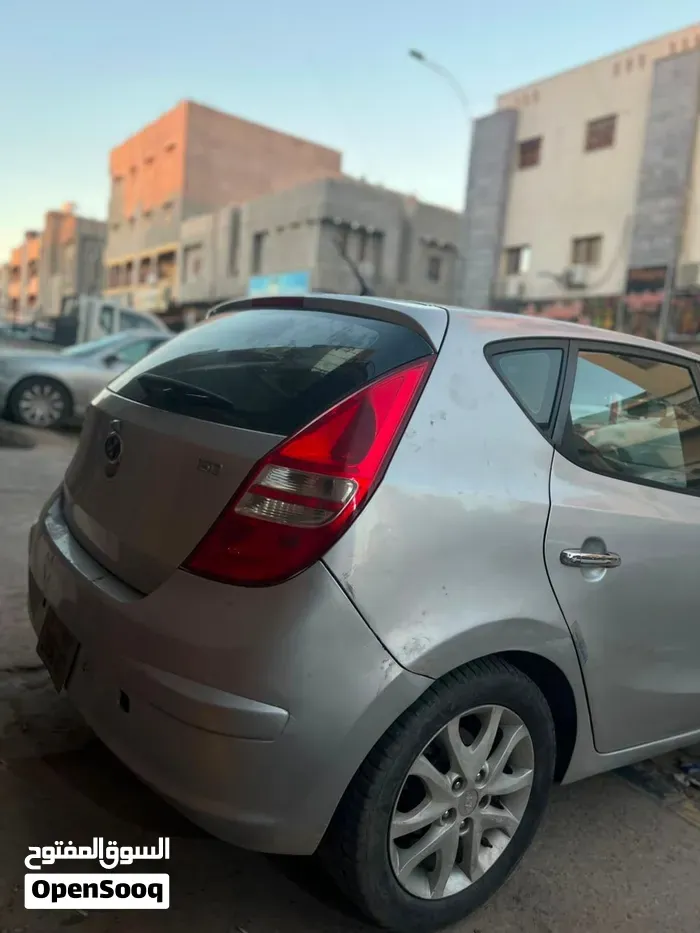 Hyundai I30 2011 photo 3