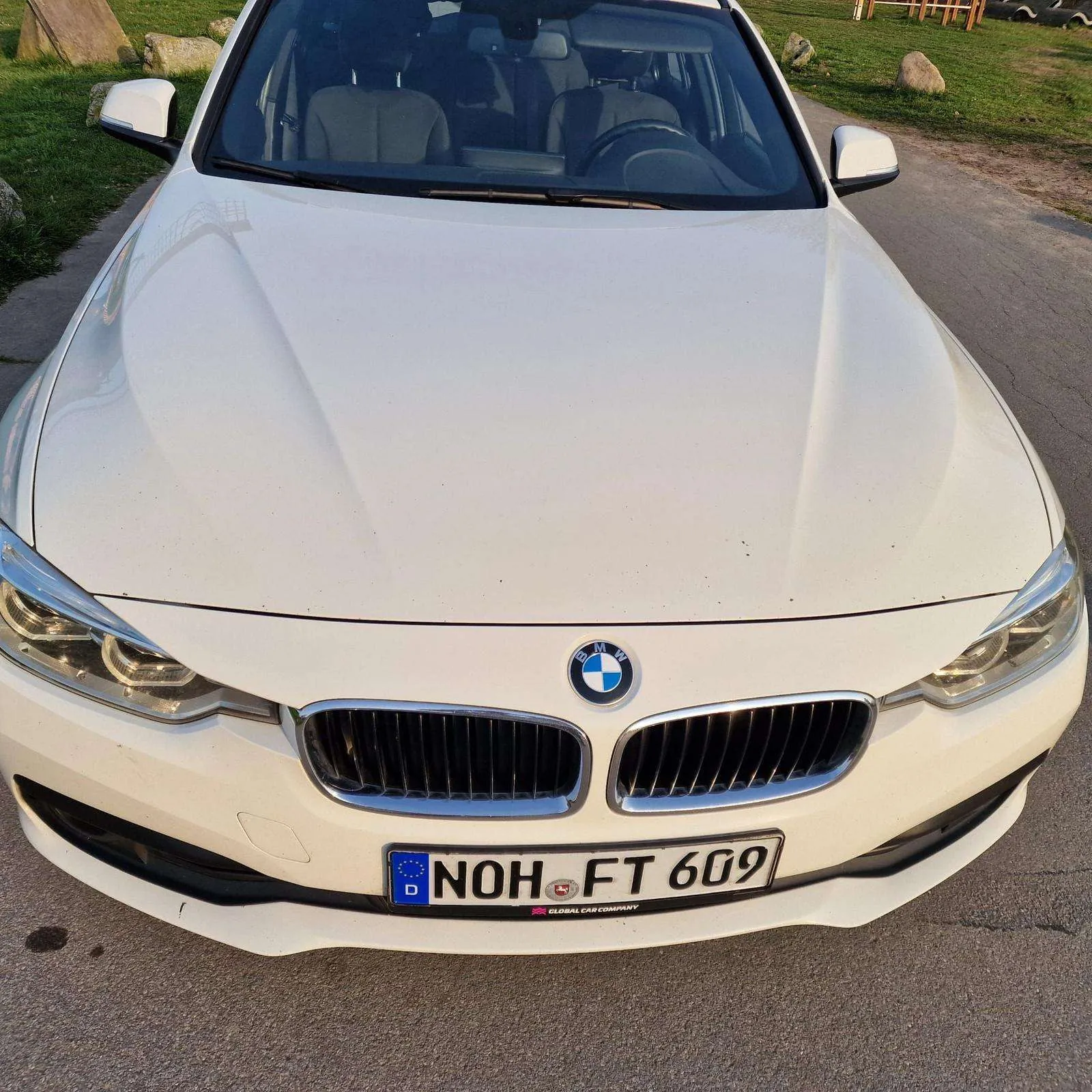 BMW 3 Series 2018 photo 3