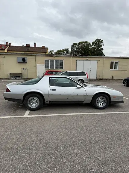 Chevrolet Camaro 1985 photo 4