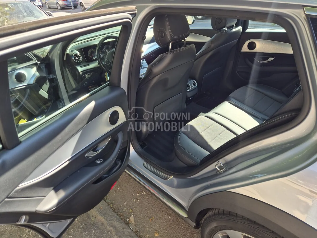 Mercedes-Benz E 220 2017 photo 4
