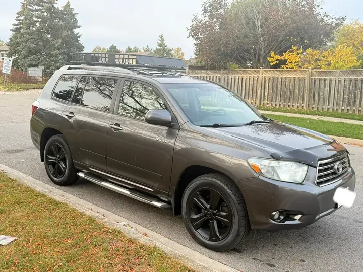 Toyota Highlander 2014 photo 2