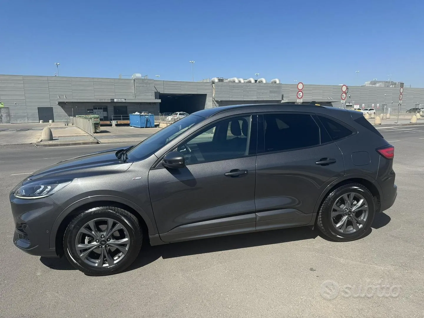 Ford Kuga 2021 photo 3