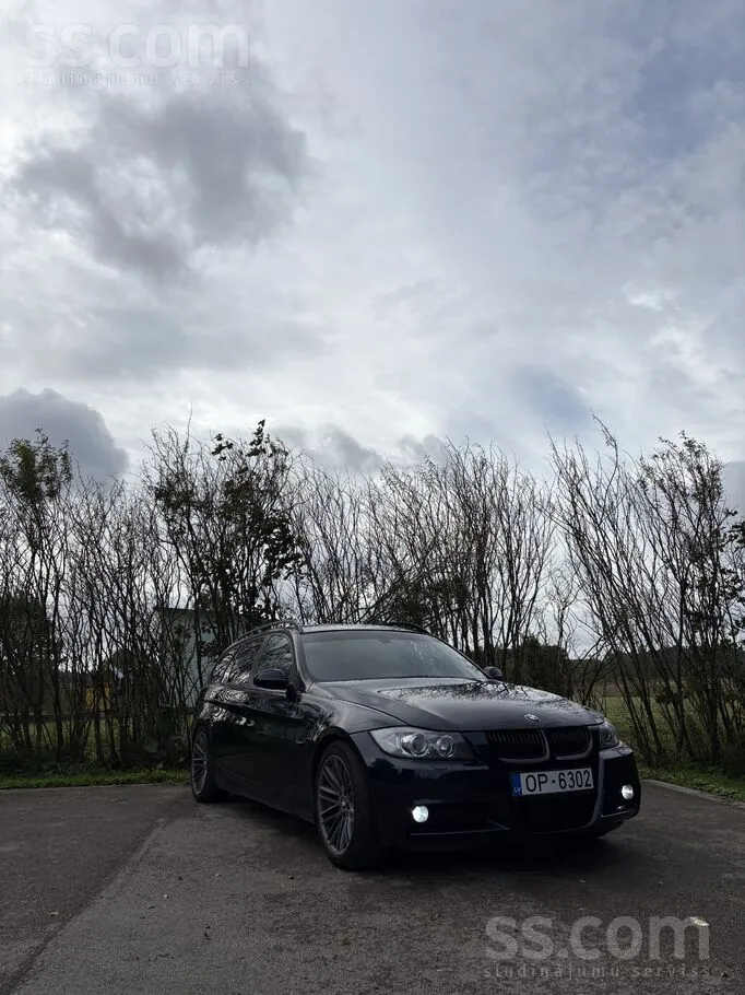 BMW 320