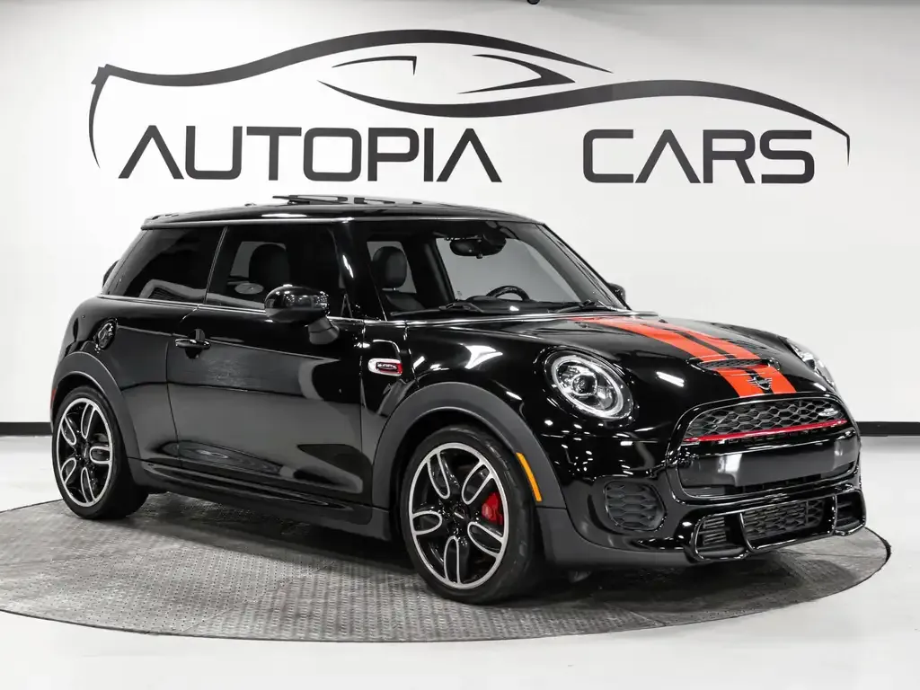 Mini 3 Door 2020 photo 3