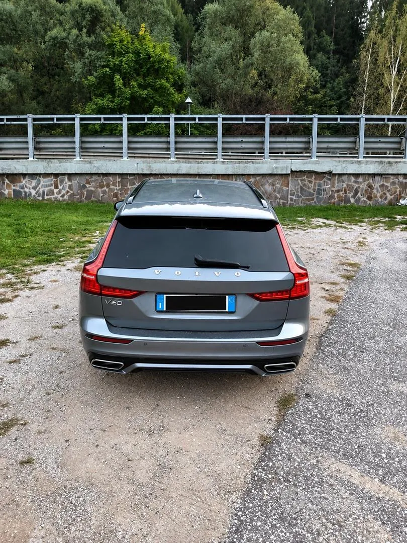Volvo V60 2021 photo 3