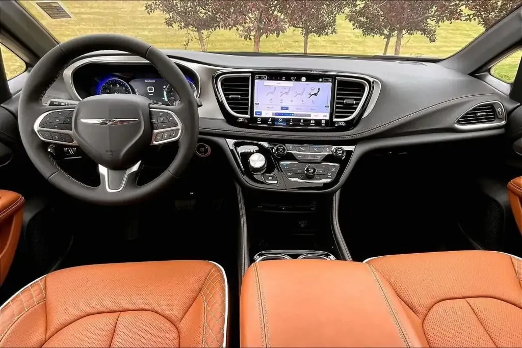 Chrysler Pacifica 2026 photo 5