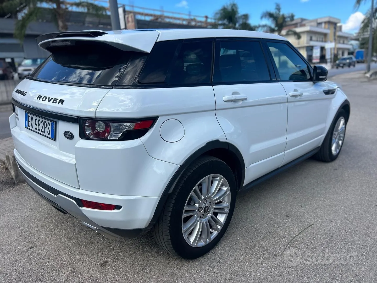 Land Rover Range Rover Evoque 2013 photo 4