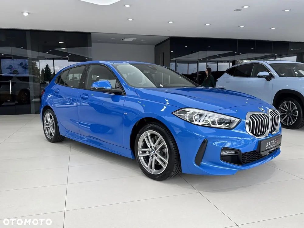 BMW Seria 1 2023 photo 5