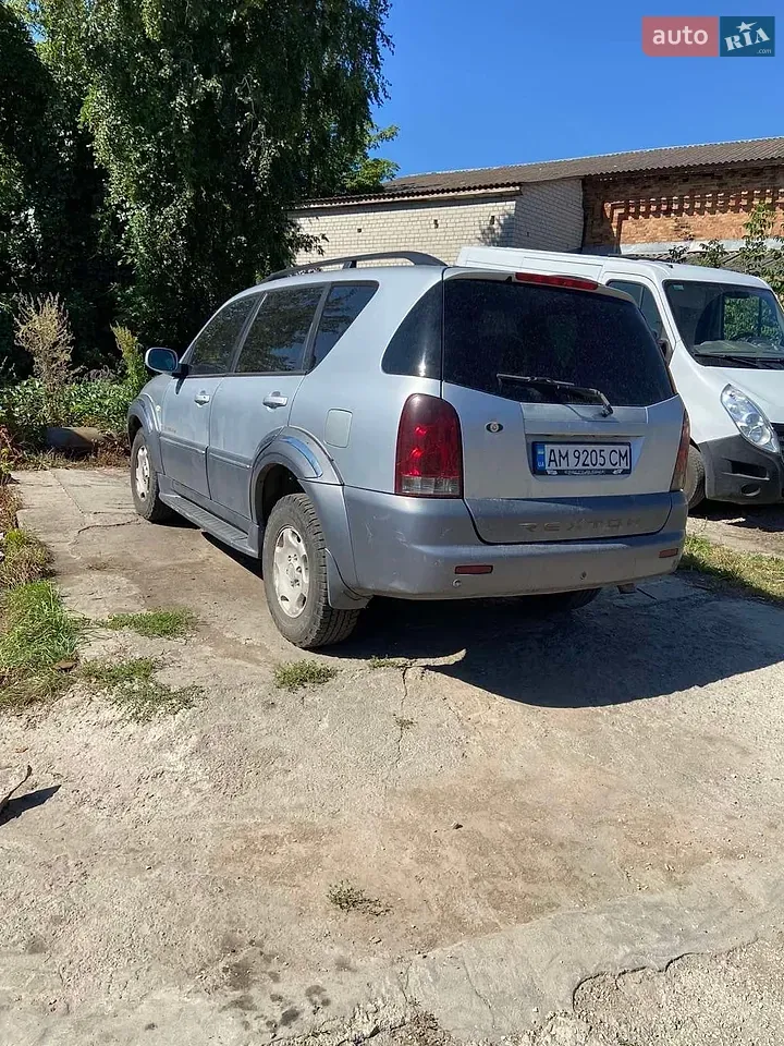 KG Mobility Rexton 2005 photo 3