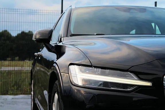 Volvo V60 2021 photo 5
