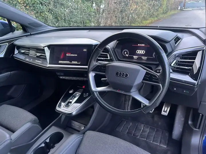 Audi Q4 E-Tron 2021 photo 2