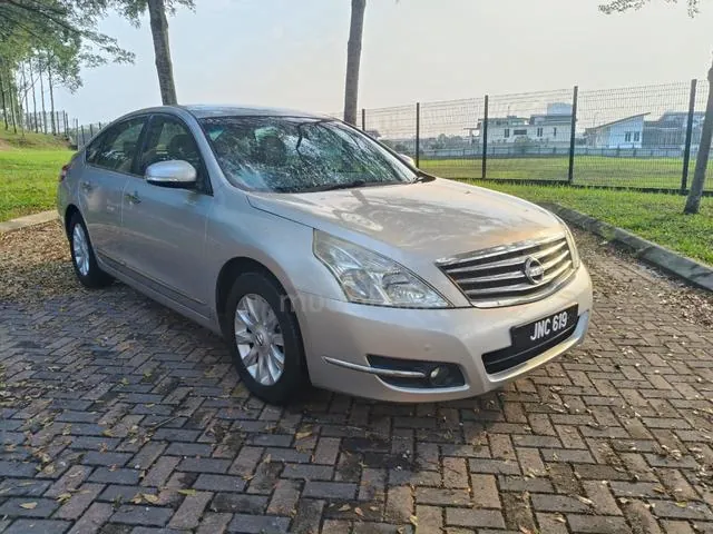 Nissan Teana