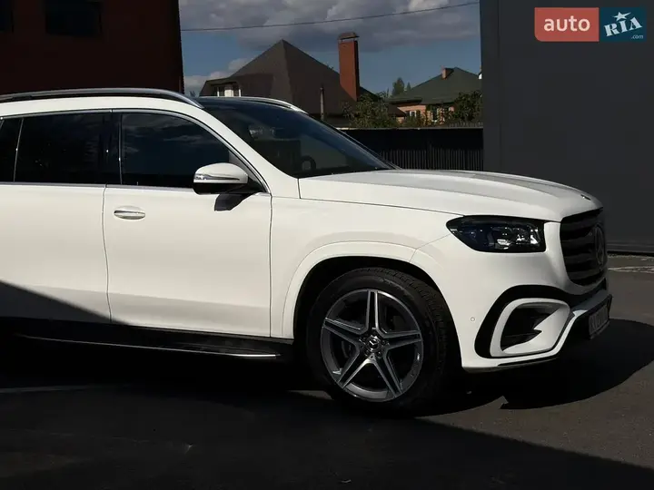 Mercedes-Benz Gls-Class 2021 photo 4