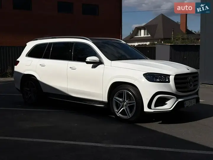 Mercedes-Benz Gls-Class 2021 photo 2