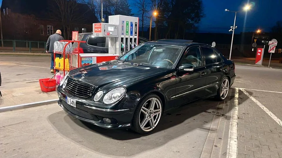 Mercedes-Benz E 500