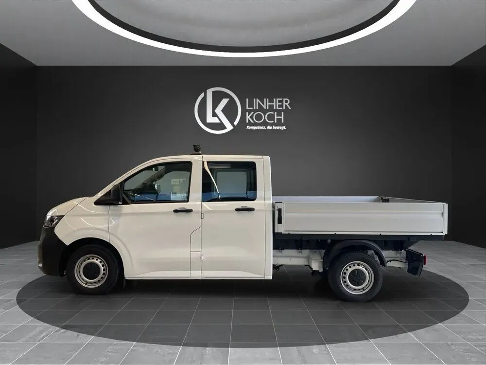 Volkswagen T7 2026 photo 2
