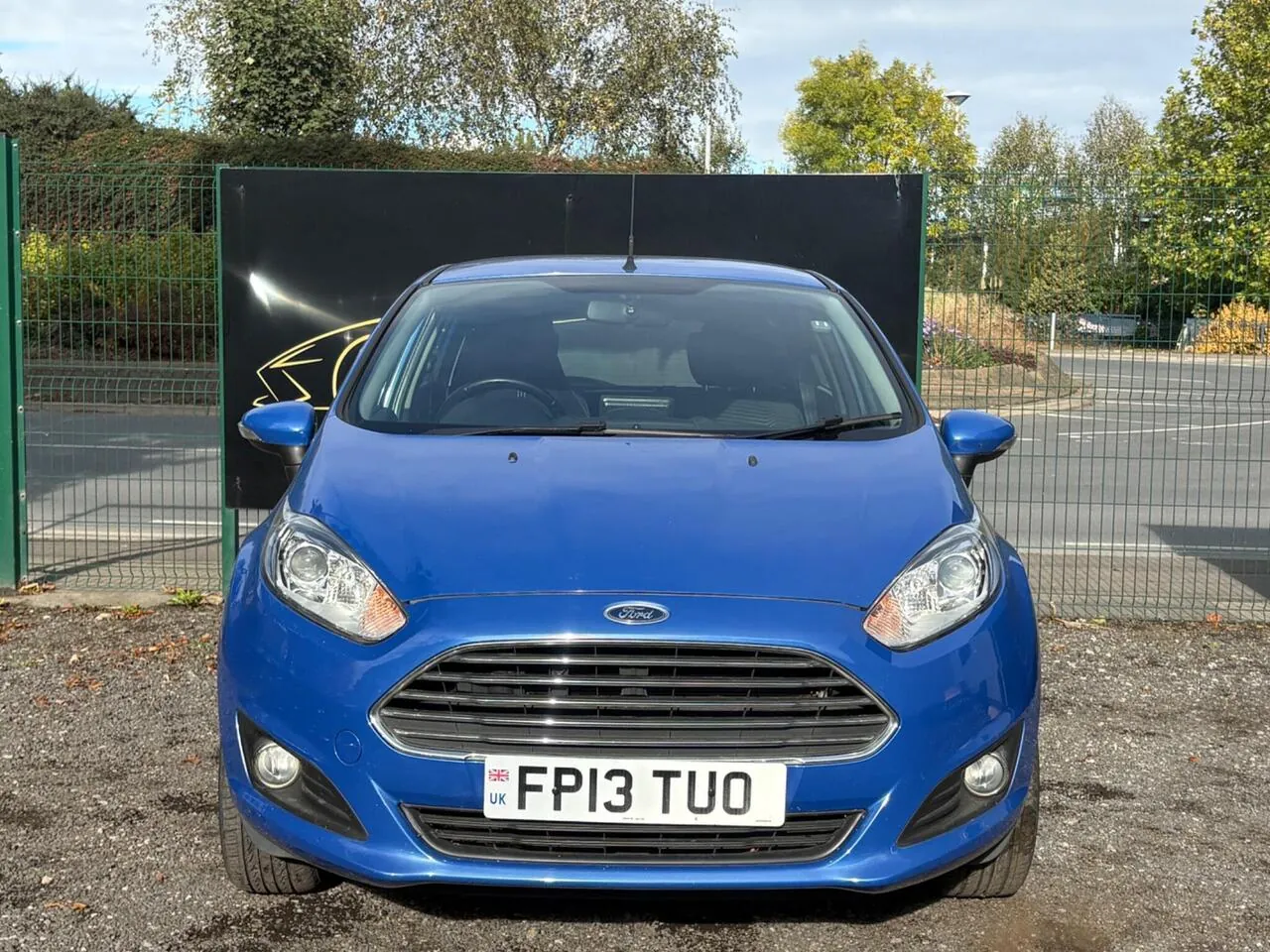 Ford Fiesta 2013 photo 2