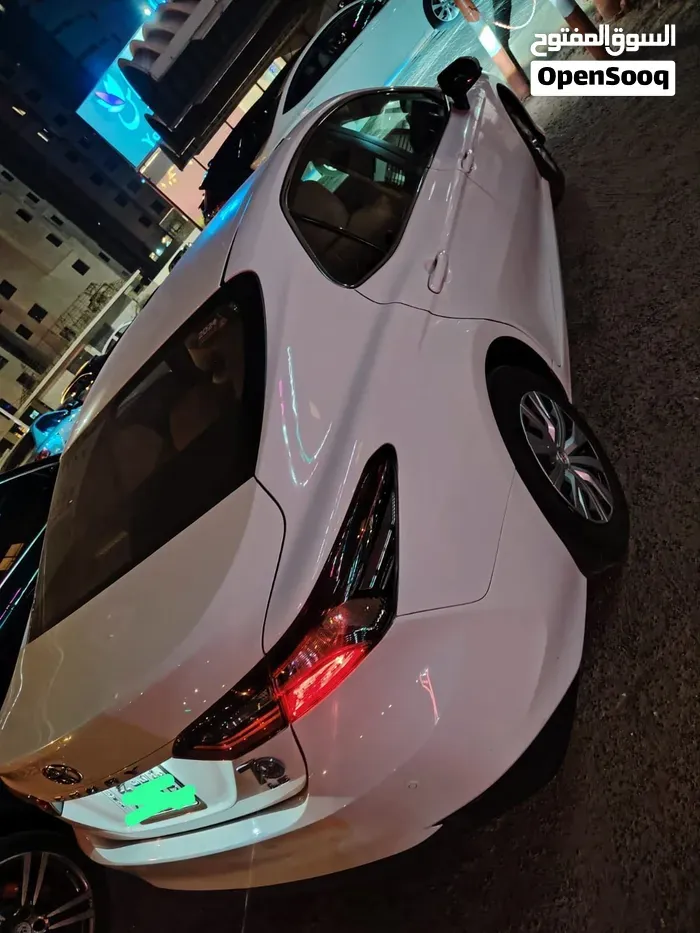 Toyota Camry 2024 photo 2