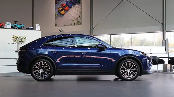 Porsche Macan 2024 photo 2
