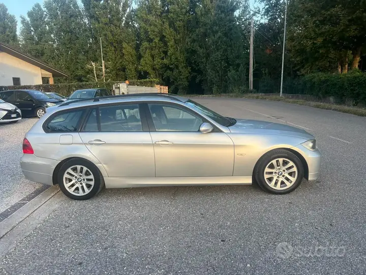 BMW 320 2007 photo 4