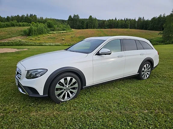Mercedes-Benz E220 D