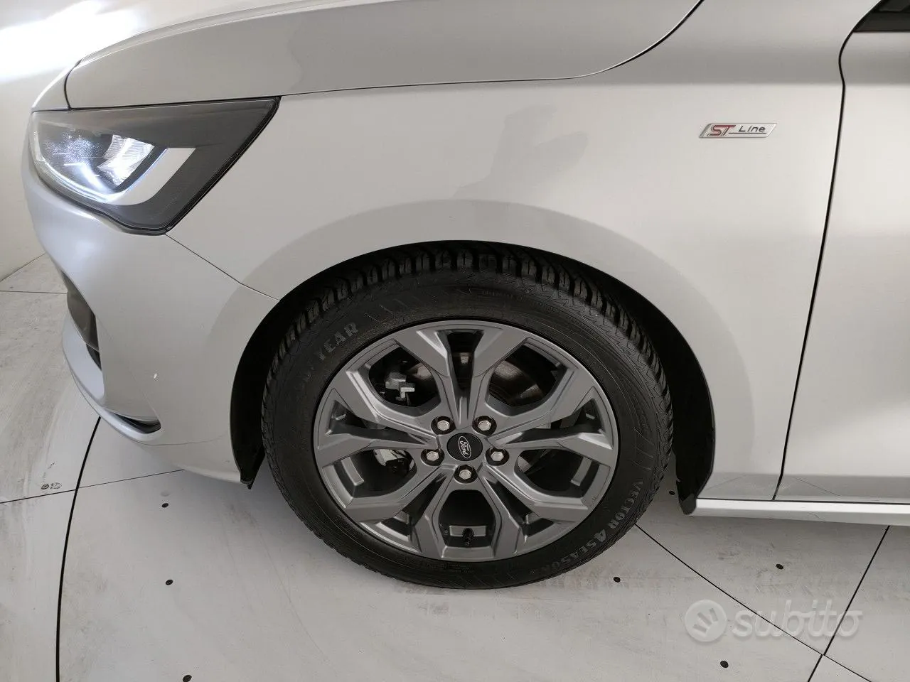 Ford Focus 2025 photo 5