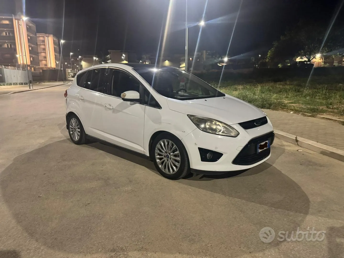Ford C-Max 2012 photo 2