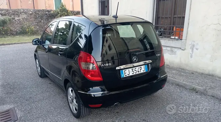 Mercedes-Benz A