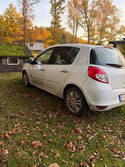 Renault Clio 2011 photo 4