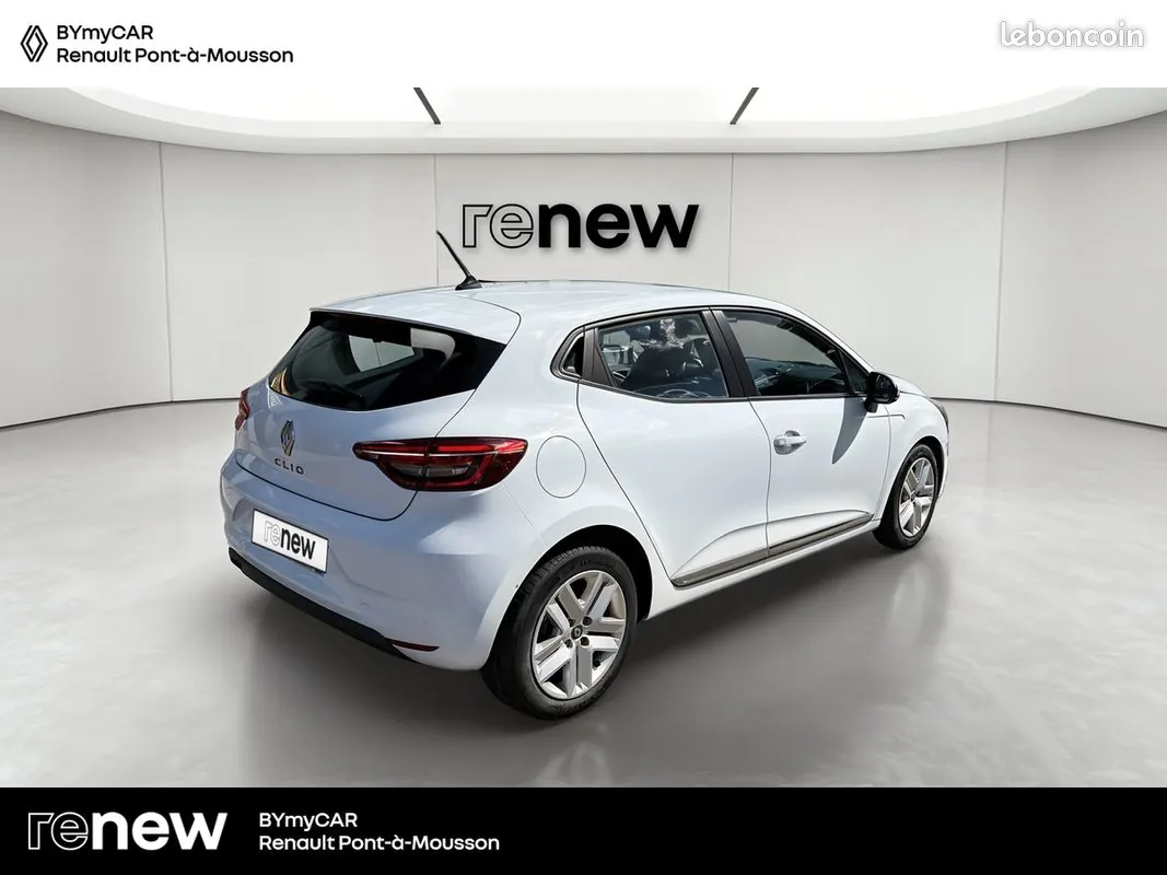 Renault Clio 2022 photo 5