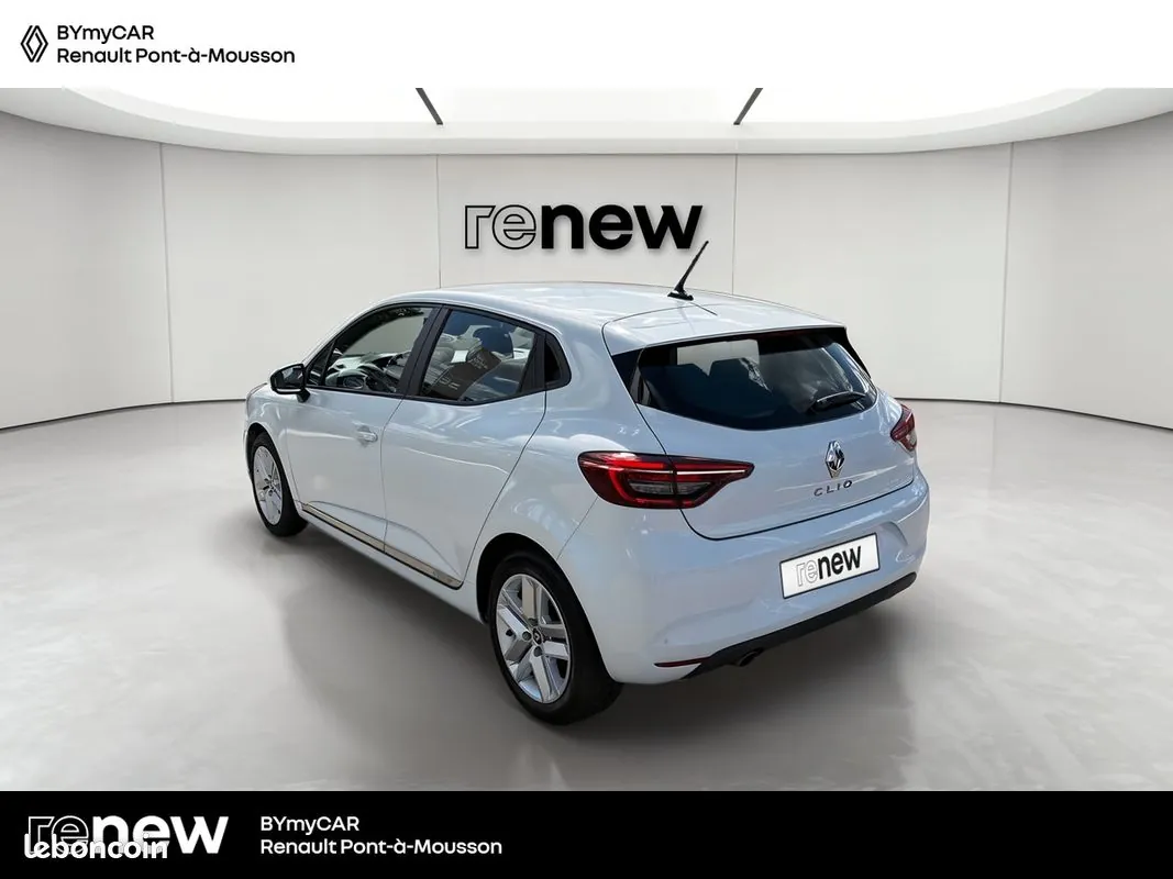 Renault Clio 2022 photo 3