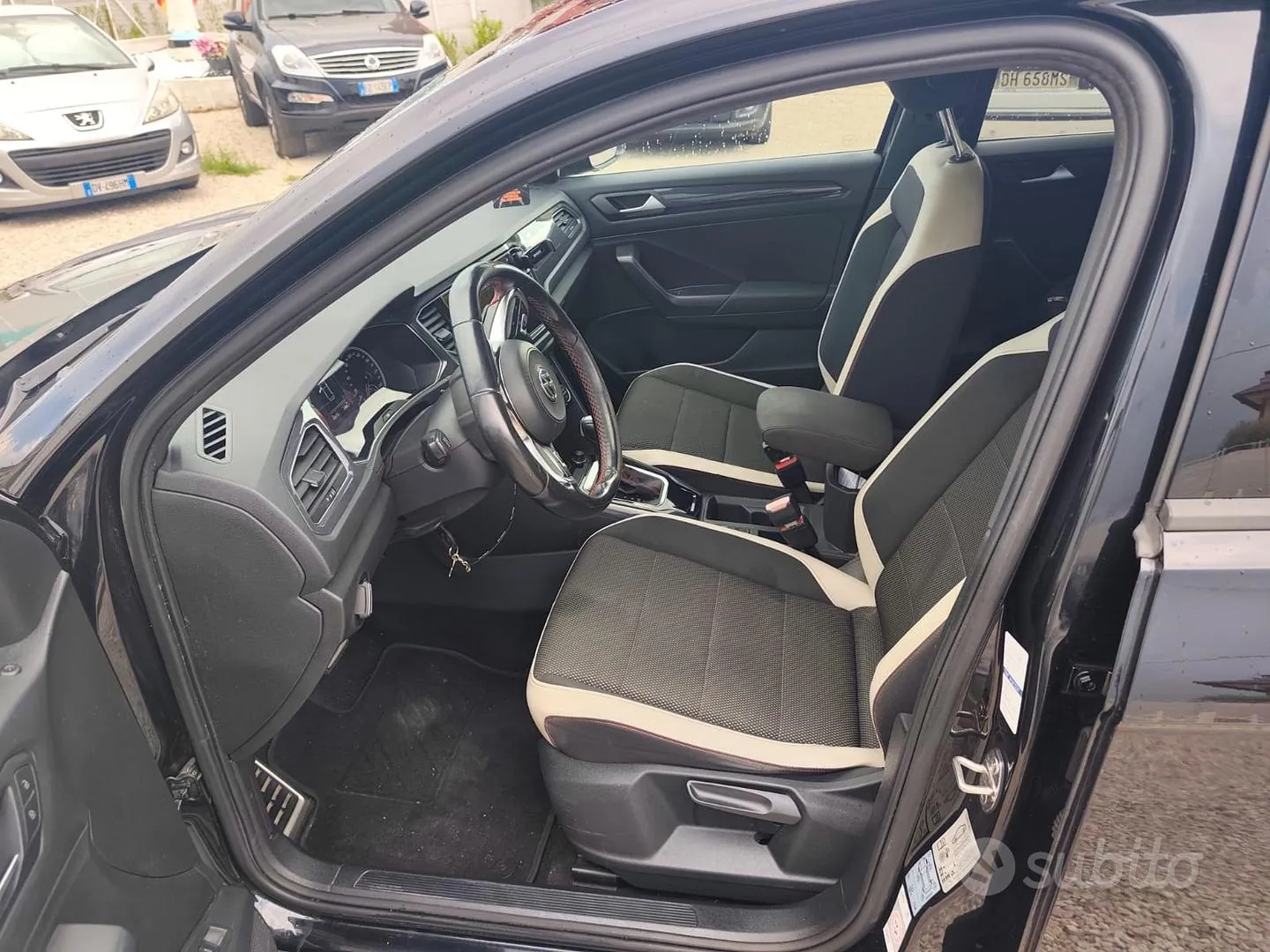 Volkswagen T-Roc 2019 photo 3