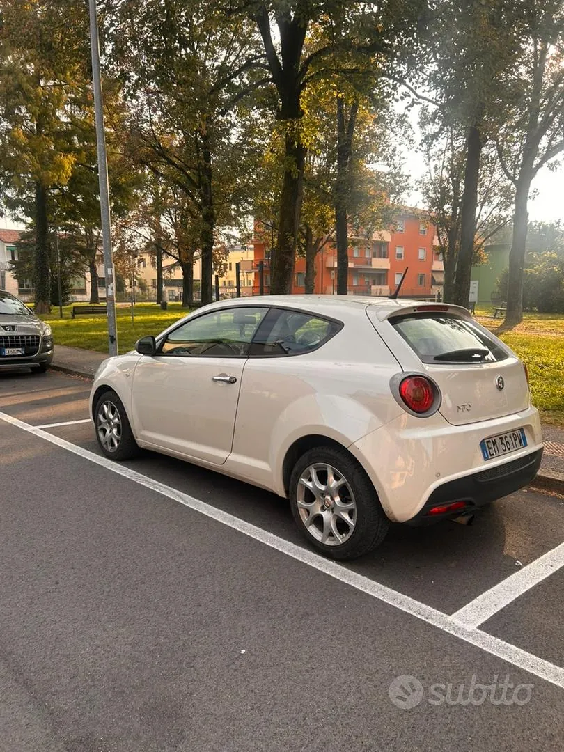 Alfa Romeo Mito 2012 photo 3