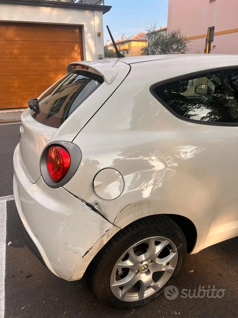Alfa Romeo Mito 2012 photo 4