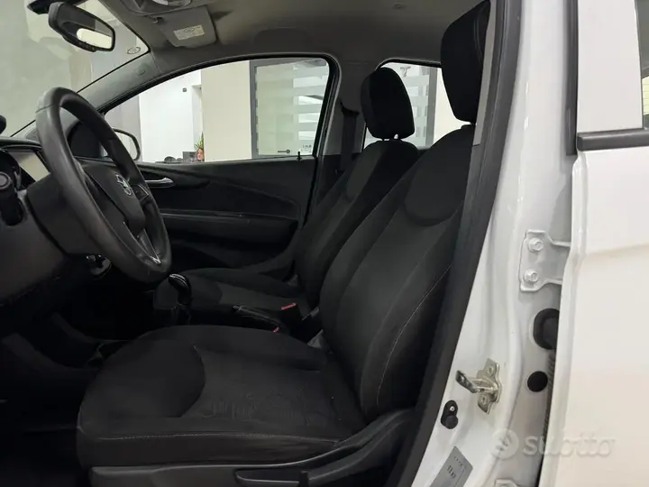 Opel Karl 2018 photo 4