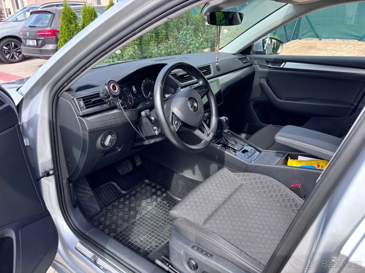 Skoda Superb photo 5