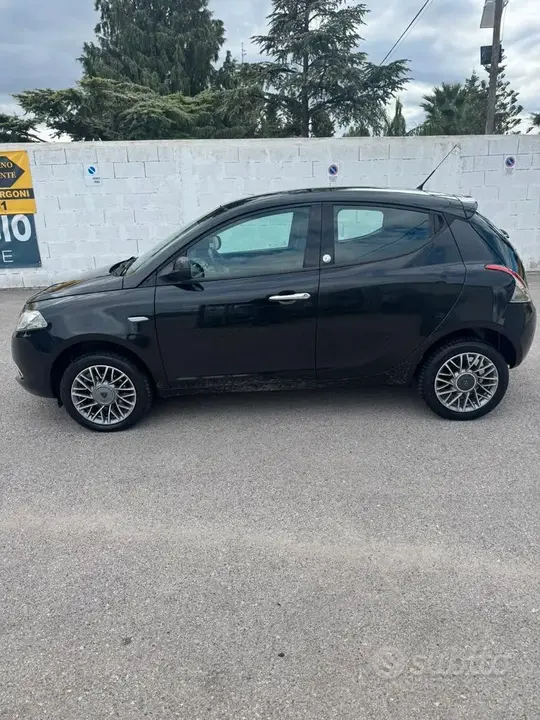Lancia Ypsilon 2014 photo 4